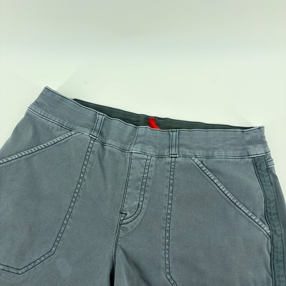 Spanx Stretch Twill Shorts Grey Women Medium Pull On Tummy Control Casual - Picture 1 of 7